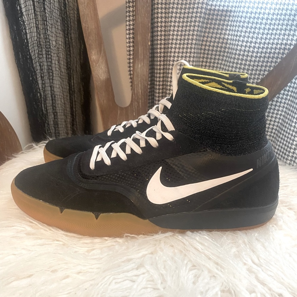 SUPER RARE NIKE SB KOSTON 3